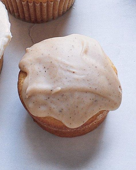 Favorite Cupcakes // Brown-Sugar Pound Cupcakes with Brown-Butter Glaze Recipe Pound Cake Cupcakes, Butter Glaze, Martha Stewart Recipes, Glaze Recipe, Brown Butter, Sweets Treats, Cupcake Recipes, Martha Stewart, Just Desserts