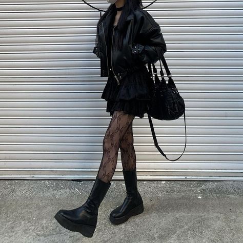 Korean Outfit Street Styles Black, Dark Korean Aesthetic Outfits, Dark Core Outfits, Lace Socks Outfit, Classy Goth Outfits, Valentine Clothes, Bethany Ciotola, Korean Things, Alt Outfits