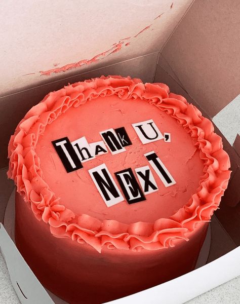 I Quit My Job Cake, Single Af Party, Break Up Party Decorations, Divorce Cakes For Him, Singles Party Ideas, Just Divorced Cake, Divorce Theme Party, Halloween Divorce Party, Breakup Party Ideas Friends