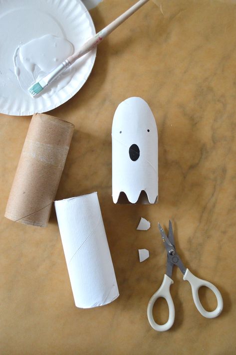 Cardboard-tube-ghost-how-to Diy Halloween Decorations Toilet Paper Roll, Ghost Toilet Paper Roll, Toilet Paper Roll Ghost, Toilet Paper Ghosts, Halloween Birthday Party For Adults, Birthday Party For Adults, Halloween Toilet Paper Roll Crafts, Halloween Elementary, Halloween Toilet Paper