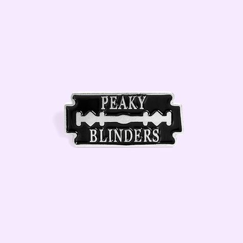 Peaky Blinders Pin - Razor Blade Pin - Enamel Pin - Tommy Shelby Brothers Pin Badge - Peaky Blinders Badge - Peaky Blinders Collection #pincollector #enamelpinlover #uniquegift #hardenamelpin #pinlovergift #softenamelpin #peakyblindersgifts #peakyblindersfans #peakyblindersbrooch #tommyshelbybadge Peaky Blinders Logo, Peaky Blinders Tattoo, Senior Patches, Shelby Logo, Shelby Brothers, Jacket Accessories, Peaky Blinders Gifts, Moon Phases Tattoo, Pin Diy