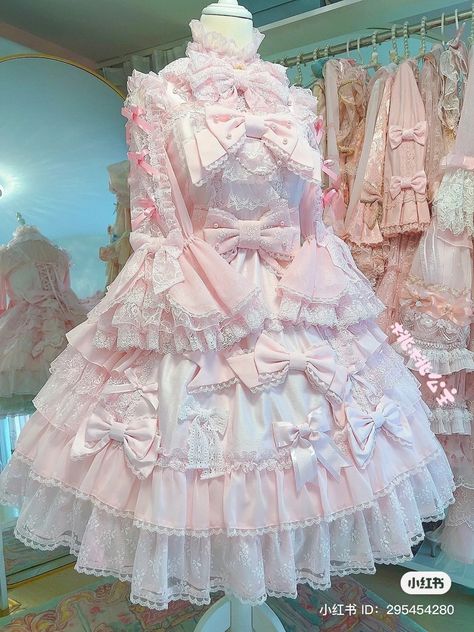 Ouji Fashion Pink, Morute Pfp, Love Core Outfits, Pretty Pink Outfits, Princess In Love, Sugarplum Fairy, Hyper Feminine, Clothing Design Sketches, Pretty Princess