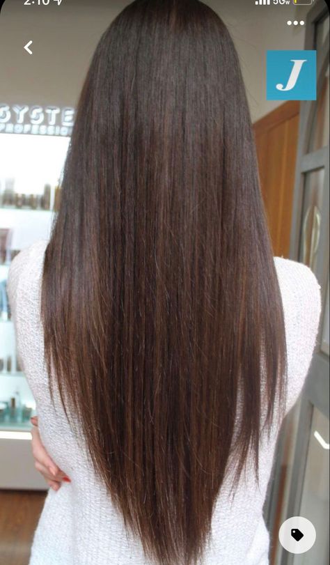 V Cute Hair Hairstyles, Long Dark Straight Hairstyles, Longhair Haircut Straight, V Haircut For Medium Hair, Layers For Long Hair Straight, Long Layered Hair Straight, Long Straight Hair With Layers, Long Hair V Cut, V Cut Hairstyle