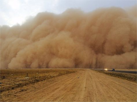 An apocalyptical sandstorm swept through Hafr Al-Batin, Saudi Arabia on May 6, 2016. The biblical wall of sand turned the sky black over the city. Sand Storm, Sir Crocodile, Western Artwork, Dust Storm, Sky Black, Weather Photos, Alphabet For Kids, Always Smile, Beautiful Nature Wallpaper