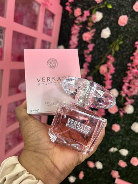 Mari Anderson - Perfume is Literally Addictive 💕✨ To My... Versace Cologne, Mascarade Ball, To Smell Good, Rose Bear, Great Mother, Perfume Reviews, Perfume Lover, Pink Chanel, So Creative