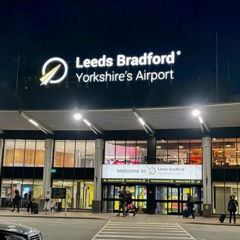 As I’m preparing for my next couple of holidays it’s got me thinking about airports (my brain is a fun place 😂) Do you have a favourite airport to fly from? Mine is @leeds_bradford_airport 🔸It’s in Yorkshire soo it’s already winning (if you’re flying to England, why not come and visit Yorkshire? 😁) 🔸It’s small which means you don’t have to walk miles to get anywhere (important for my hypermobile body carrying luggage) 🔸I’ve never queued longer than 10mins to get through security (I avoid ... Leeds Bradford Airport, My Brain, Leeds, Yorkshire, Brain, England, Holidays, Quick Saves