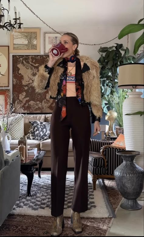 Classic Eclectic Style, Boho Rocker Chic Style Winter, Posh Eclectic Style, Eclectic Western Fashion, Winter Outfits Eclectic, Maximalist Winter Fashion, 70s Asthetics Outfit, Eclectic Vintage Fashion, Edgy Eclectic Fashion