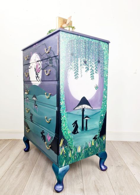 Fantasy Furniture Diy, Mushroom Painted Furniture, Celestial Painted Furniture, Weird Furniture Diy, Cupboard Painting Ideas Diy, Weird Furniture, Painted Bookshelves, Whimsical Painted Furniture, Furniture Upcycle