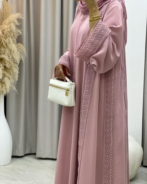 Al Wardi Abaya🧕🏻 Elegant and feminine, this pink lace abaya features intricate detailing, offering a perfect blend of style and modesty🩷 Available in all sizes and colours🤝🏻 DM @wasayamura to get yours🛒 New Abaya Designs, Abaya Shop, Pink Abaya, Lace Abaya, Luxury Abaya, Latest Abaya Designs, Muslim Girl Outfits, Latest Abaya, Abaya Online