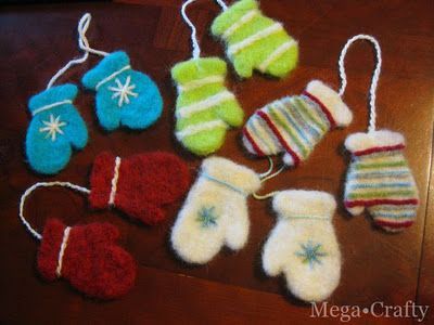 Tovad Ull, Felted Ornaments, Needle Felted Ornaments, Mitten Ornaments, Felted Christmas, Needle Felting Ideas, Needle Felted Christmas, Wool Felt Projects, Needle Felting Diy