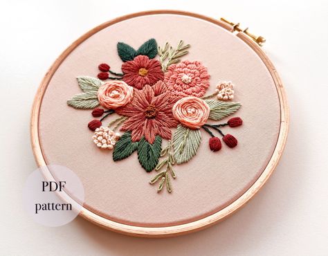 embroidery patterns Embroidery Dahlia, Dahlia Embroidery, Freestyle Embroidery, Embroidery Beginner, Easy Hand Embroidery, Spring Embroidery, Bird Embroidery Pattern, Floral Needlepoint, Cat Embroidery Design