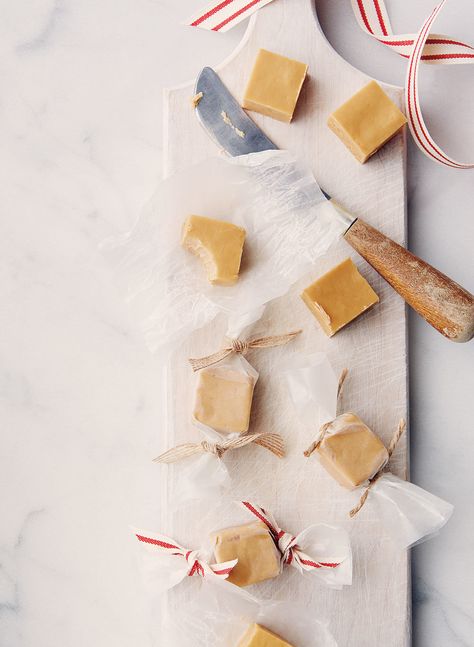 Maple Fudge Recipes, Brown Sugar Fudge, Maple Fudge, Maple Syrup Recipes, Instant Family, Candy Thermometer, Favorite Dessert Recipes, Syrup Recipe, Fudge Recipes