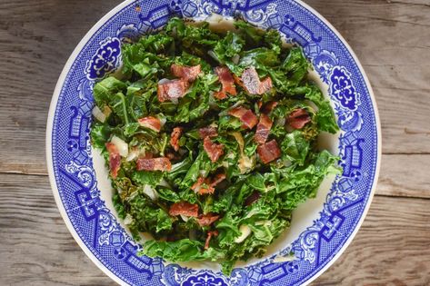 Tangy Wilted Kale and Bacon Recipe - These Old Cookbooks Simmer Sauce Recipe, Kale Recipes Healthy, Green Vegetable Recipes, Wilted Kale, Fried Kale, Braised Kale, Veggie Side Dish Recipes, Old Cookbooks, How To Cook Kale