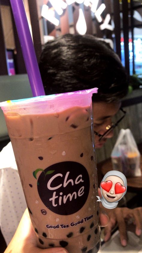 Menu Chatime, Instagram Food Pictures, Hazelnut Milk, Fresh Drinks, Thai Tea, Dairy Drinks, Snap Food, Best Tea, Coffee And Books