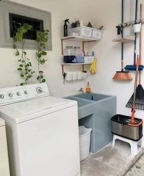 Outdoor Laundry Rooms, Desain Pantry, Laundry Room Layouts, Laundry Design, Modern Laundry Rooms, Laundry Room Remodel, Laundry Room Inspiration, Casa Vintage, Patio Interior