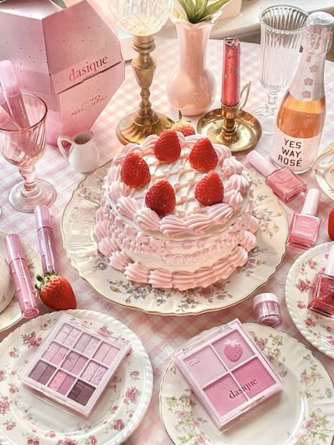 Pink Desserts Aesthetic, Strawberry Foods, Moodboard Coquette, Widget Pink, Pink Baking, Tea Party Desserts, Medium Widget, Sweet Aesthetic, Sweet Sixteen Birthday Party Ideas