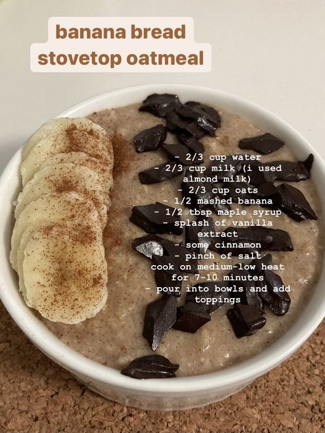 Banana Chocolate Oatmeal, Banana Bread Oatmeal, Healthy Oatmeal Recipes, Banana Oatmeal, Healthy Food Motivation, Banana Healthy, Breakfast Meal Prep, Oatmeal Recipes, Lunch Snacks