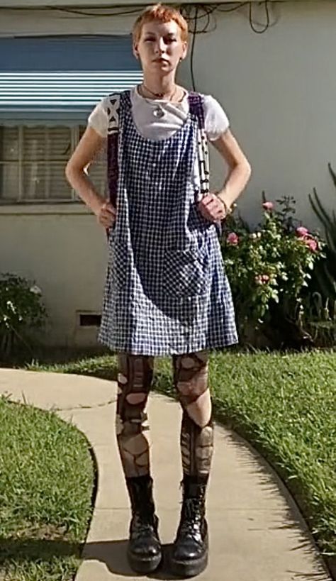 Alt Party Outfit, Kinderwhore 90s Grunge Style, Summer Grunge Outfits 90s Style, 90s Grunge Summer Outfits, Summer Punk Outfits, Summer Outfits Alt, 90s Alternative Fashion, 90s Grunge Dress, Alt Summer Outfits