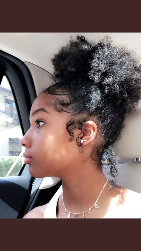 Edges Hair, Pelo Afro, Penteado Cabelo Curto, Natural Hair Inspiration, Scene Hair, Hair Blog, Hair Journey, Smooth Hair, Afro Hairstyles