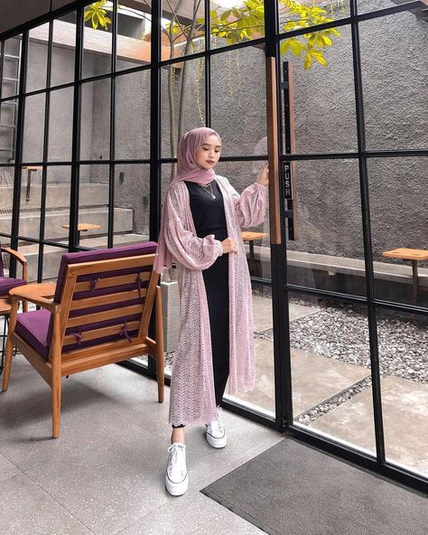 Aesthetic Muslim Outfits, Tunik Modern, Korean Style Outfit, Kondangan Outfit, Short Girl Outfits, Rok Midi, Rok Mini, Muslimah Outfit, Modern Hijab Fashion