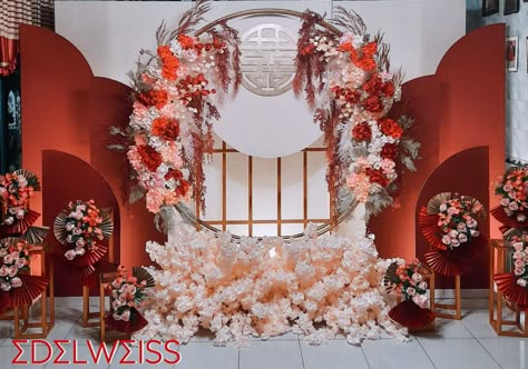 Tea Pai Decoration, Wallpaper Backdrop Wedding, Sangjit Decoration Backdrop Simple, Sangjit Decoration Backdrop, Chinese Engagement Decoration, Teapai Decoration, Sangjit Backdrop, Chinese Wedding Backdrop, Sangjit Decoration