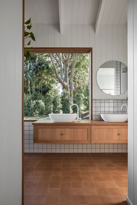 https://thelocalproject.com.au/articles/caretakers-house-by-aphora-project-feature-the-local-project/attachment/caretakers-house-by-aphora-project-feature-the-local-project-image-19/?parent=186740 Beach Shack Bathroom, Terracotta Bathroom, The Caretaker, 70s House, 70s Interior, New House Bathroom, Flooring Trends, The Local Project, Patio Interior