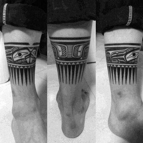 Guys Legs Black Spiky Haida Tattoo Tatouage Haida, Geometric Tattos, Wolf Tattoo Forearm, Haida Tattoo, Rabe Tattoo, Native American Tattoo, Native Tattoos, Tattoo Leg, Haida Art