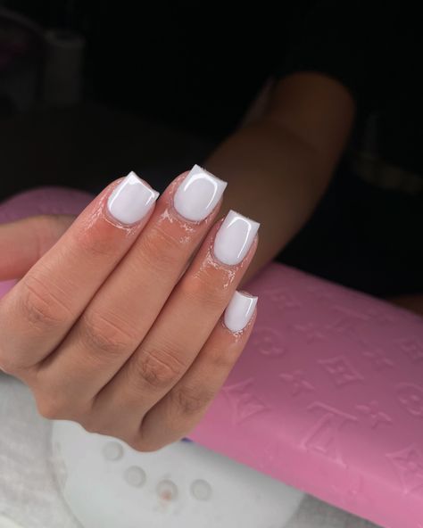 I feel like we don’t appreciate solid sets enough 🥹🤍☁️🪽 @dndgel white bunny 🐰 • • • #nailtech #nailartistry #nailsnailsnails #naildesign #naildesign #nailpolish #nailfashion #nailideas #nailinstagram #nailsalon #nailstyle #longnails #nailpro #memphisnails #acrylicnails #almondnails #squarenails #nails #celebritynailartist #901nails #nailporn #deenailssss #nailgirl #girlynails #almondnails #taperedsquare #curvednails Short Square Funny Bunny Nails, Short White Square Acrylic Nails With Rhinestones, White Nails Funny Bunny, Short White Acrylic Nails With Charms, Kaws Nails Short White, Funny Bunny Nails, Bunny Nails, Celebrity Nails, Curved Nails