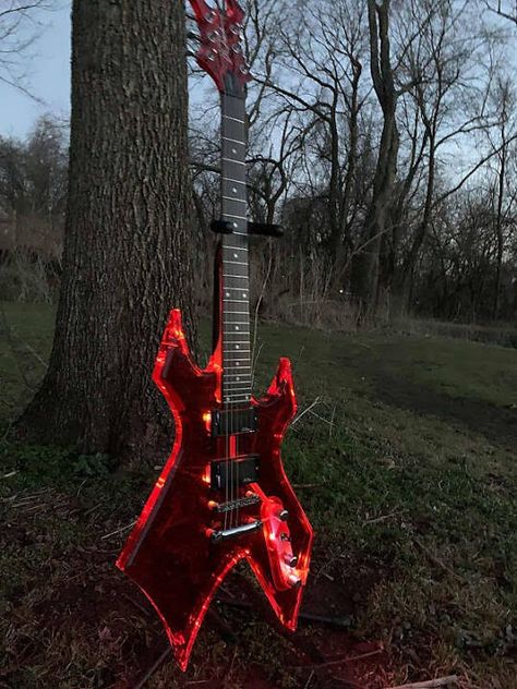 Custom Electric Guitar Design, Electro Guitar, Red Guitar, Guitar Tabs Songs, Electric Guitar Design, Guitar Obsession, Music Studio Room, Custom Electric Guitars, Cool Electric Guitars