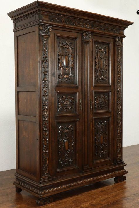 Antique Wardrobe Closet, Slytherin Room, Wooden Almirah, Almirah Designs, Antique Wardrobe, Armoire Wardrobe, Wood Armoire, Dark Woods, Transitional Furniture