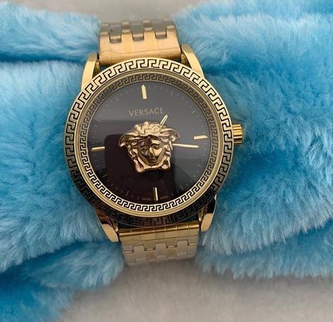 Versace gold wrist watch for men Jewellery Moodboard, Gold Wrist Watch, Versace Watches, Lux Watches, Wrist Watch For Men, Versace Gold, Jewellery Business, Versace Watch, Watch For Men