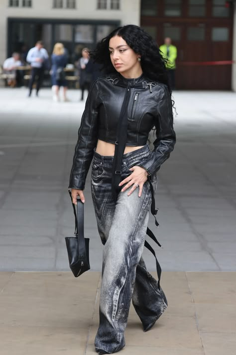 Charli XCX and The Taxonomy of a Hyperpop Wardrobe | Vogue Charli Xcx Style, Succubus Chic, Moto Jacket Outfit, Summer Rainy Day Outfit, Rebecca Black, Fran Fine, Low Waisted Jeans, Estilo Indie, Leather Bustier