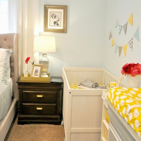 Shared Baby Rooms, Small Room Nursery, Nursery Layout, Small Baby Room, Best Baby Cribs, Small Space Nursery, Small Nurseries, Parents Room, Small Space Bedroom