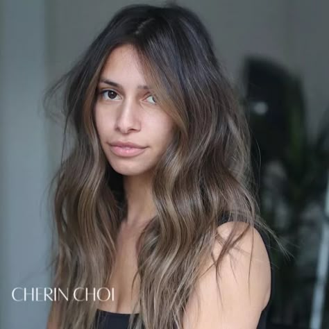 Mushroom Brown Hair Is Trending—Here's Why Beachy Highlights, Cool Tone Brown Hair, Mushroom Brown Hair, Mushroom Brown, Medium Brown Hair, Brown Hair Inspo, Brunette Balayage Hair, Brown Hair Balayage, Balayage Brunette