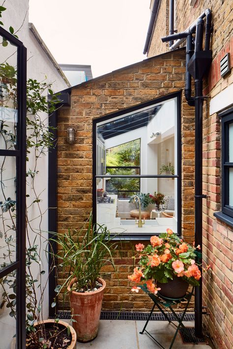 Side Return Extension Victorian, Terraced House Extension, Terrace House Extension, Terraced House Interior, Victorian Terrace Garden, Victorian Extension, Small Terraced House, Terrace Extension, Small House Extensions