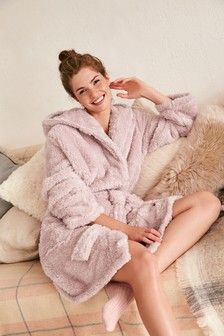 Pink Super Soft Snuggle Robe Winter Night Dress, Simple Wrist Tattoo, Sleep Dresses, Korean Pajamas, Room Clothes, Winter Robes, Winter Sleepwear, Abaya Kimono, Stylish Tattoo