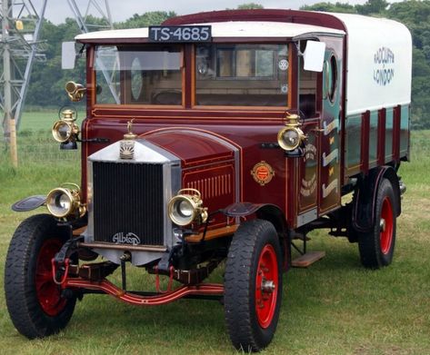 1924, ALBION. LB24, Lite-Truck. Old Lorries, Thomas Shelby, Money Cash, Classic Cars Trucks, Classic Trucks, Old Trucks, Commercial Vehicle, Bing Images, Tractor