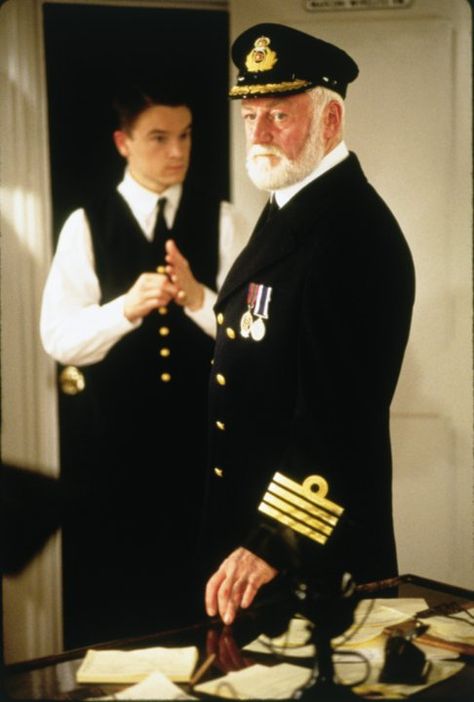 EJ Smith Titanic Movie Scenes, Bernard Hill, Titanic Ship, James Smith, Titanic Movie, The Two Towers, Rms Titanic, James Cameron, Kate Winslet