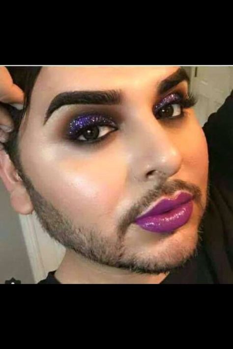 Iranian man😀 Iranian Men, Iranian Men Traditional, Virtual Girlfriend, Halloween Face, Face Makeup, Halloween Face Makeup, Funny Pictures, Makeup