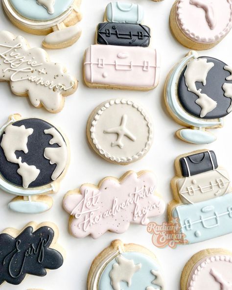 Travel Cookies Decorated, Travel Cookies, Subway Cookies, Airplane Wedding, Wedding Cookies Decorated, Bon Voyage Party, Cookies Icing, Cakes Inspiration, Icing Design