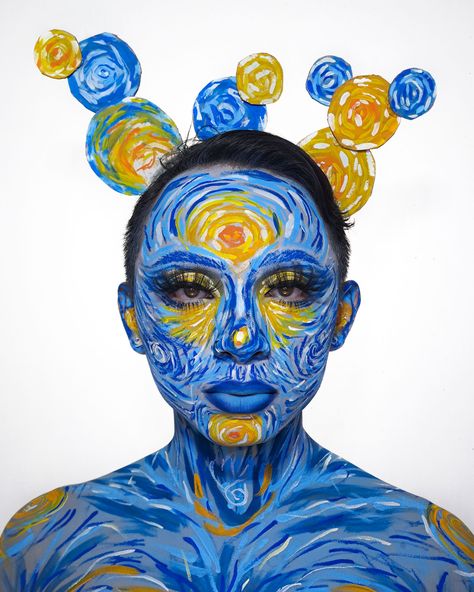 Starry Night Face Paint, Simple Body Painting, Van Gogh Makeup, Vintage Halloween Costumes, Painting Starry Night, Painting Face, Creepy Costumes, Painted Vans, Vintage Halloween Costume