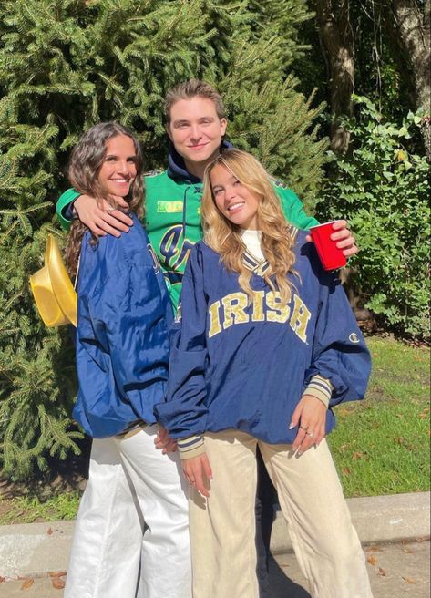 Green Tailgate Outfit, Notre Dame Gameday Outfit, Notre Dame Tailgate Outfit, Notre Dame Football Outfit, Notre Dame Outfit, College Tailgate Outfit Football, College Football Game Outfit Cold, Notre Dame Game Day Outfit, Game Day Outfit College