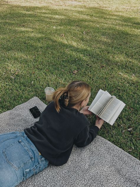 All the cozy fall vibes @ the park with a great coffee and book. 🍂📖 Reading And Drinking Coffee, Reading In The Park, Coffee Photoshoot, Outdoor Reading, Oat Milk Latte, Cozy Fall Vibes, My Honey, Book Annotation, Ig Feed