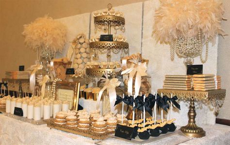 Old Hollywood Glam Wedding Party Ideas | Photo 1 of 16 | Catch My Party Old Hollywood Glam Wedding, Hollywood Glamour Party, Old Hollywood Party, Old Hollywood Theme, Hollywood Birthday Parties, Gatsby Birthday Party, Hollywood Glam Wedding, Hollywood Birthday, Hollywood Party Theme