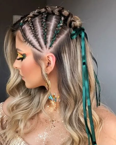 Rave Hair, Viking Hair, Festival Hair, Glitter Hair, Hair Stylist Life, Braided Hairstyles Easy, Braids For Long Hair, Braids For Short Hair, Bad Hair