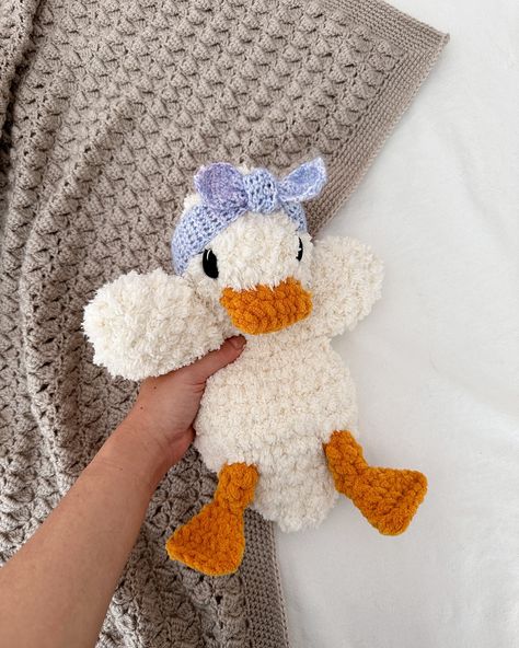 It’s Della’s world, we’re just living in it 🪩🌟 Pattern: Della Duck by @shopmodthreads Yarn: @lionbrandyarn Forever Fleece & @bernatyarn Blanket Inspo: Literally everyone who has already made Della #DellaDuck #crochetduck #duck #amigurumiduck #amigurumi #lovey #crochet #crocheter #crochetlove #crochetaddict #crochetinspo #lionbrandyarn #yarnlover #blanketyarn Crochet Ideas With Fluffy Yarn, Free Crochet Duck Pattern, Duck Crochet Pattern Free, Crochet Duck Pattern Free, Free Animal Crochet Patterns, Duck Amigurumi Free Pattern, Duck Pattern Crochet, Amigurumi Lovey, Duck Lovey