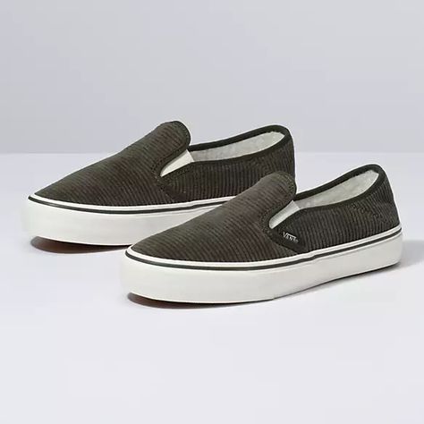 Vans Surf, Vans Store, Pumas Shoes, Classic Shoes, Find A Job, Vans Classic Slip On Sneaker, Vans Shoes, Mary Jane Sneaker, Slip On Sneaker