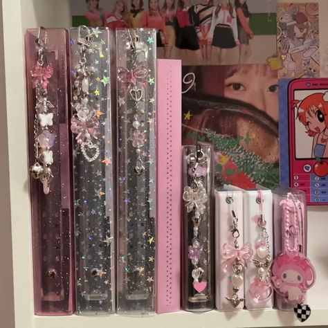 Be On D Binder Kpop, Kpop Photocard Binder Ideas, Kpop Binder Deco Cover, Photocard Organization, Photocard Binder Deco, Photocard Binder Ideas, Binder Decoration Ideas, Kpop Organization, Kpop Collect Book