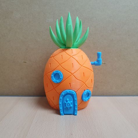 Spongebob Pineapple House Coinbank Spongebob Pineapple House, Printable Spongebob, Spongebob House, Pineapple House, House Planter, Color Me Mine, Ceramics Ideas, Ceramic Houses, Clay Art Projects