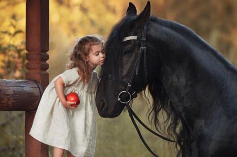 Ramblings on Twitter: "When given the choice between being right or being kind, choose kind.  Dr Wayne W. Dyer… " Country Kids, Airbrush Art, Equine Photography, Horse Photos, Horse Photography, Horse Pictures, Horse Love, Horse Girl, Horse Rider